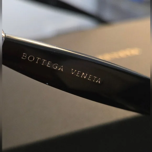NWOT Authentic Bottega Veneta Black and Gray Sunglasses - Full Set - Picture 3 of 14